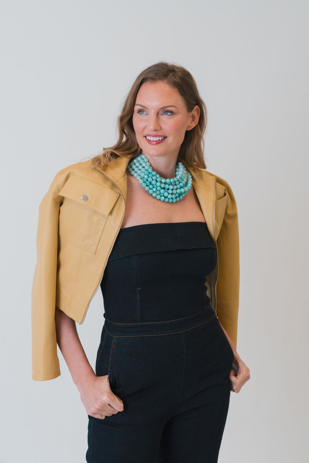 Gradated Bella Pearlized Turquoise Blue Necklace