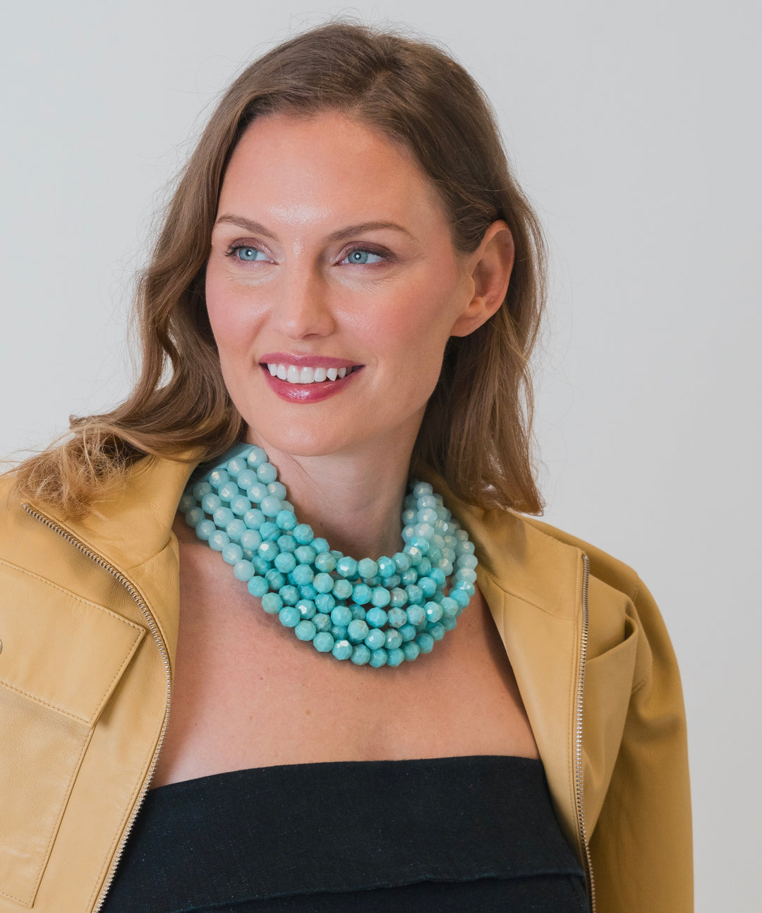 Gradated Bella Pearlized Turquoise Blue Necklace