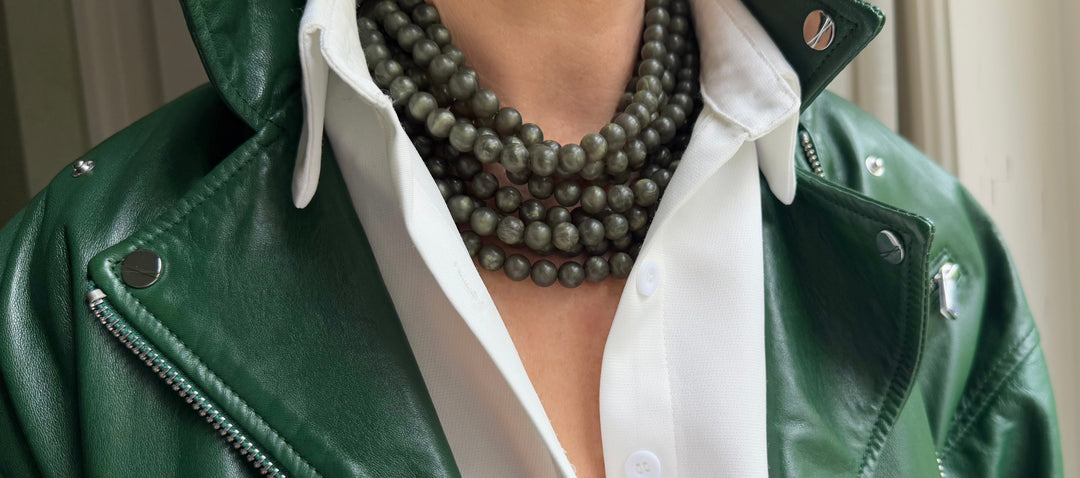 Medium Bella Matte Marble Olive Necklace