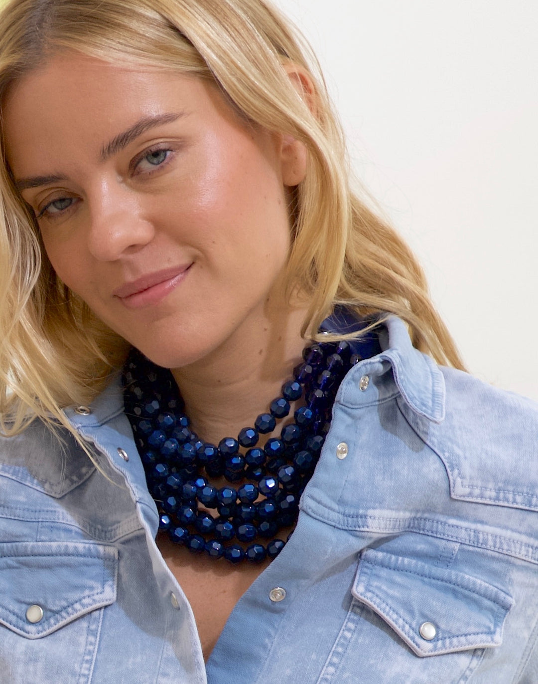 Gradated Bella Winter Navy Necklace